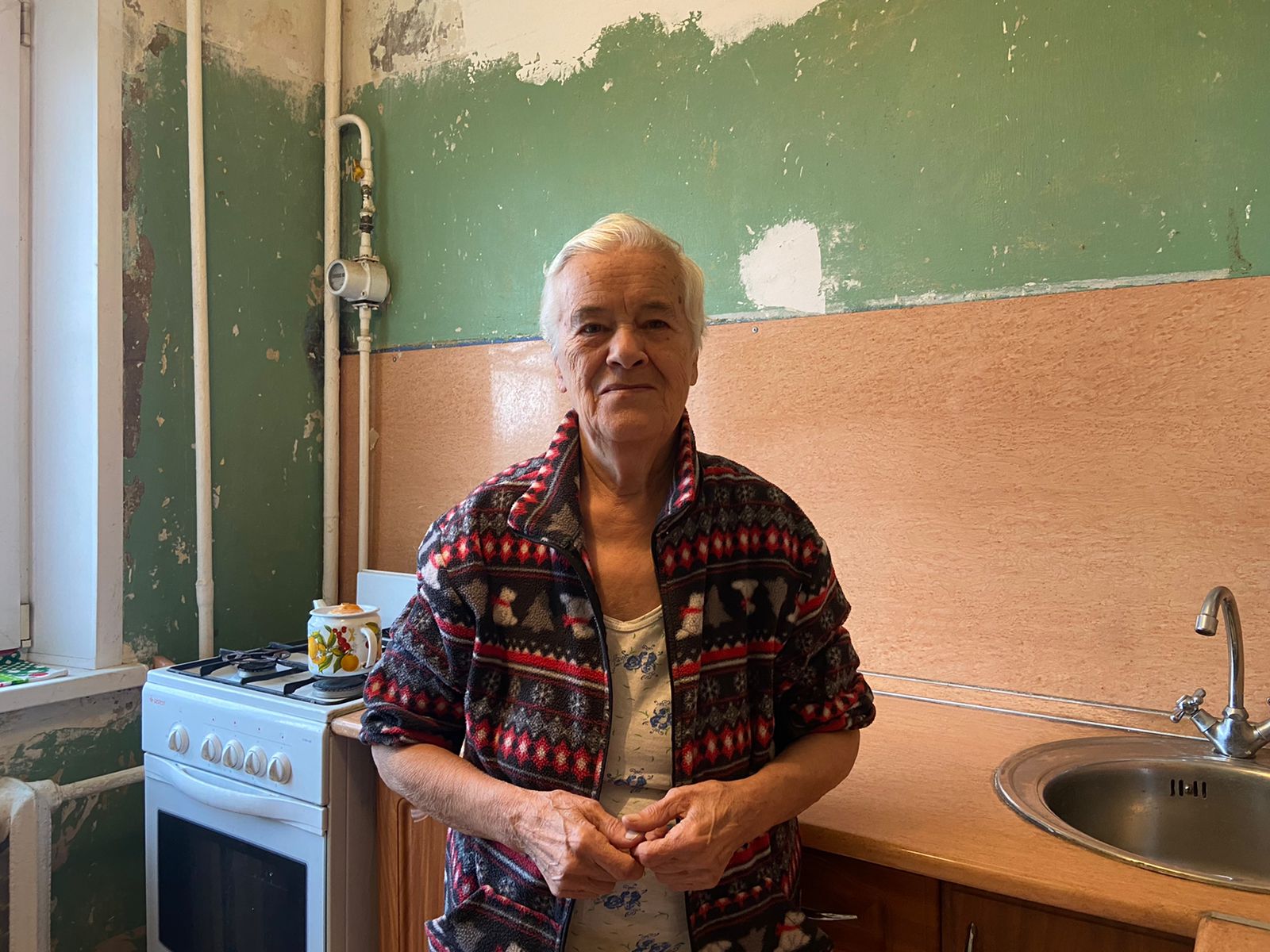 Пенсионерка из Вологды поблагодарила Романа Заварина за оперативно решенный вопрос с ремонтом в ее квартире