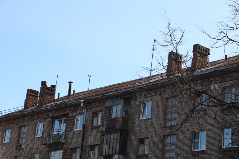 Андрей Луценко: «Капитальный ремонт крыши на Металлургов, 32 в Череповце планируется перенести на более ранний срок»