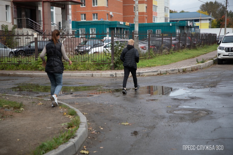 На личном приеме Андрея Луценко удалось решить вопрос по строительству тротуара в Череповце