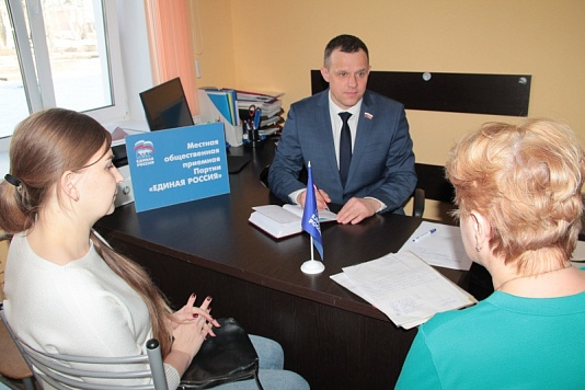 Алексей Маслов провел прием граждан в Тотемском округе